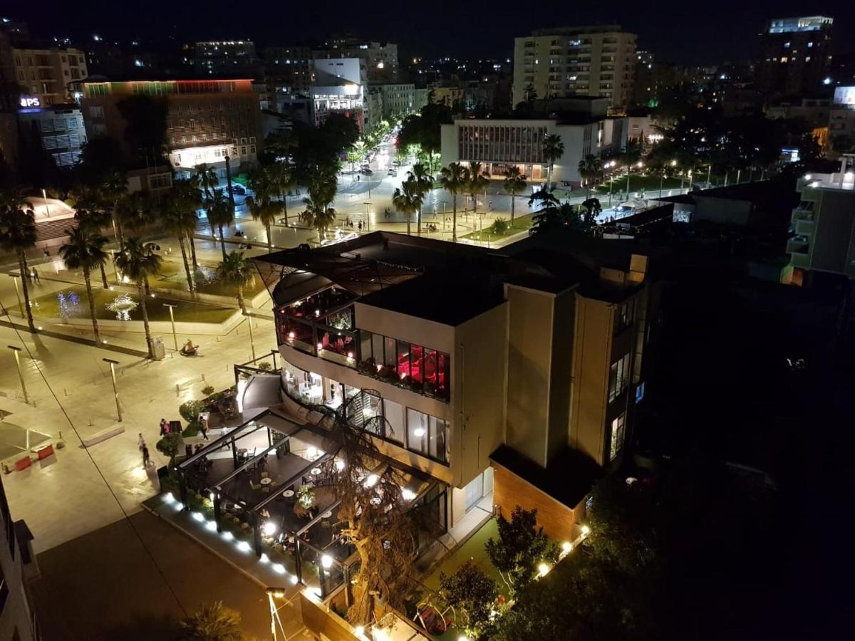 Main Square Apartment Durrës Kültér fotó